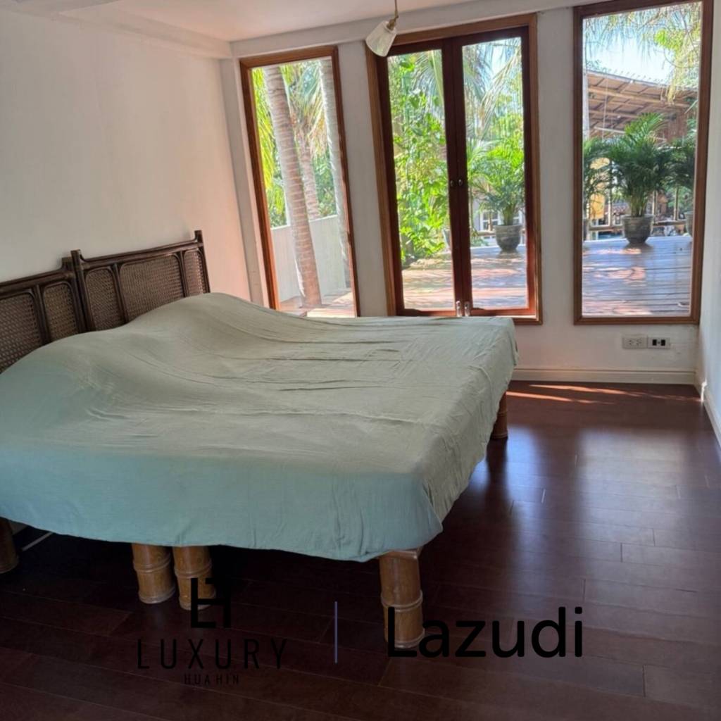 SAI NOI BEACH: UNIQUE pool villa a few 100 m from Sea