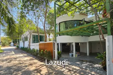 SAI NOI BEACH: UNIQUE pool villa a few 100 m from Sea