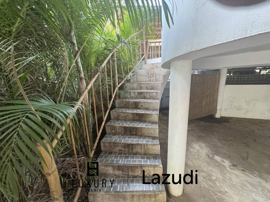 SAI NOI BEACH: UNIQUE pool villa a few 100 m from Sea