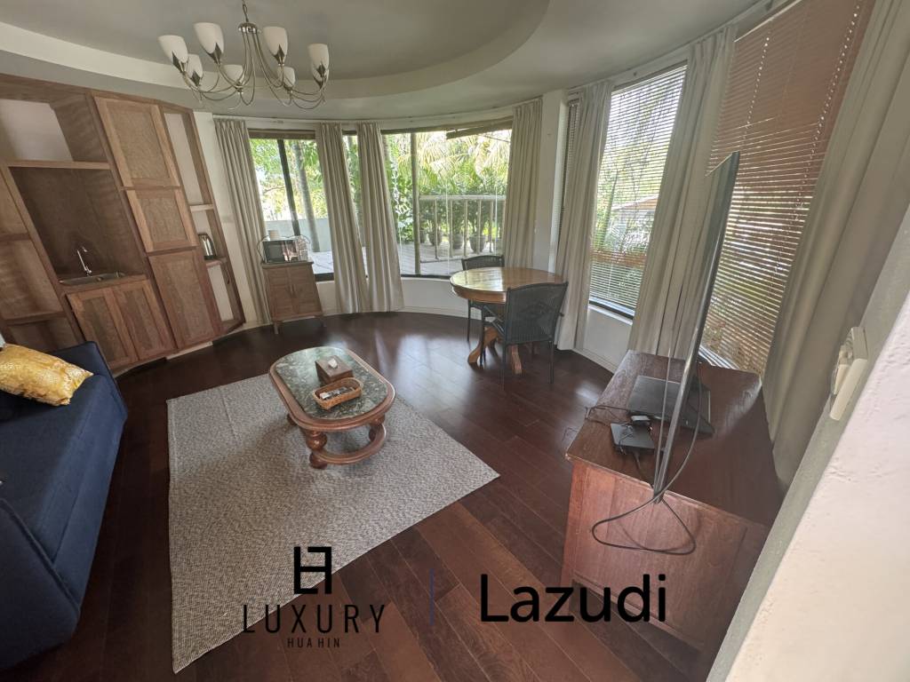 SAI NOI BEACH: UNIQUE pool villa a few 100 m from Sea