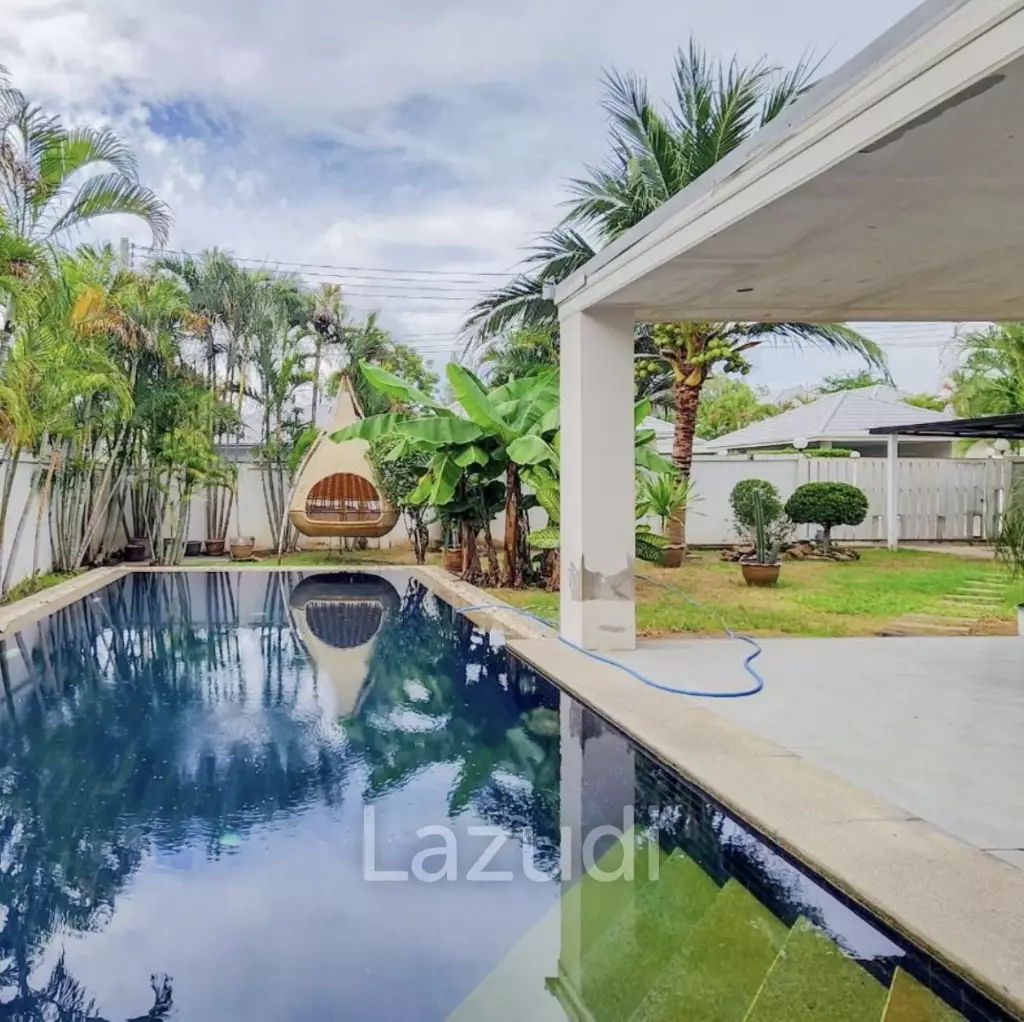 AV 88 GOLD B : 3 bed pool villa