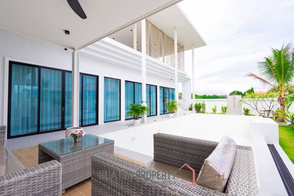 3 Bed 4 Bath 374.15 SQ.M LA LUCA City Villa Hua Hin 3 Bed 4 Bath 374.15 SQ.M LA LUCA City Villa Hua Hin