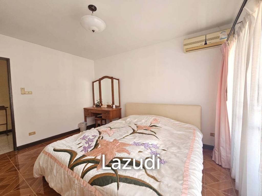 350 Kvm 4 Seng 4 Bad Rekkehus for Salg