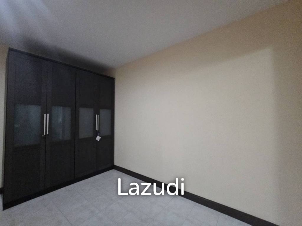 350 Kvm 4 Seng 4 Bad Rekkehus for Salg