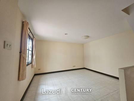 BAAN SUKSAMRAAN :  3 Storey townhouse near town and beach BAAN SUKSAMRAAN :  3 Storey townhouse near town and beach