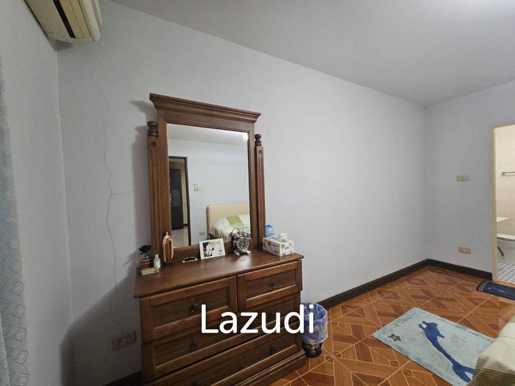 350 Kvm 4 Seng 4 Bad Rekkehus for Salg