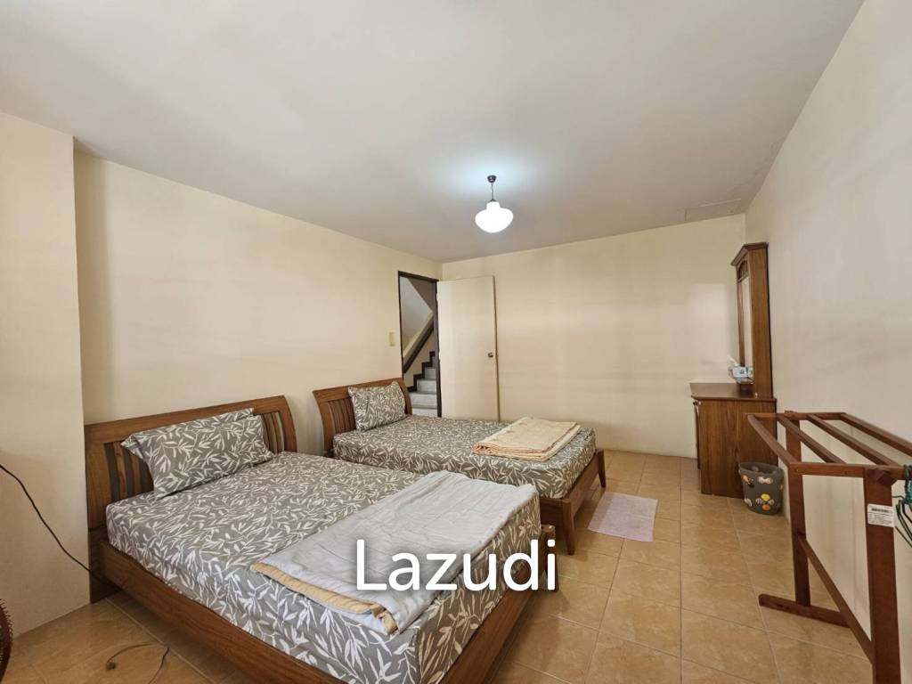 350 Kvm 4 Seng 4 Bad Rekkehus for Salg