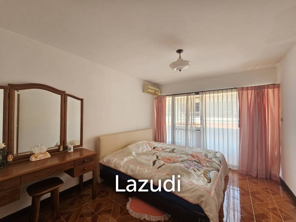 350 Kvm 4 Seng 4 Bad Rekkehus for Salg