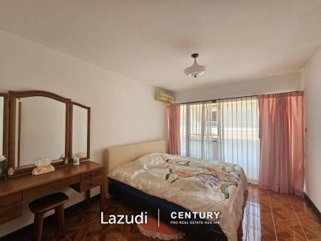 BAAN SUKSAMRAAN :  3 Storey townhouse near town and beach BAAN SUKSAMRAAN :  3 Storey townhouse near town and beach