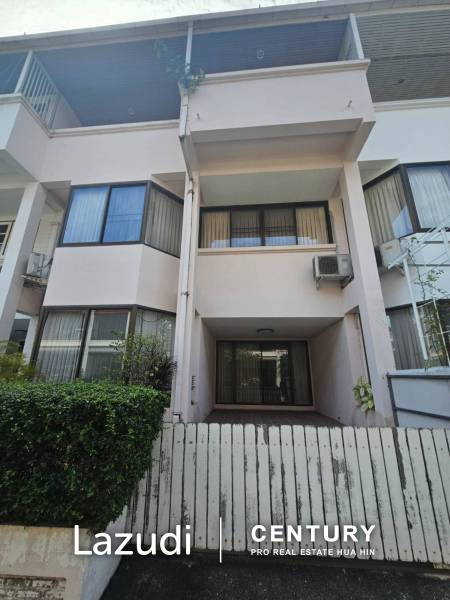 BAAN SUKSAMRAAN :  3 Storey townhouse near town and beach BAAN SUKSAMRAAN :  3 Storey townhouse near town and beach