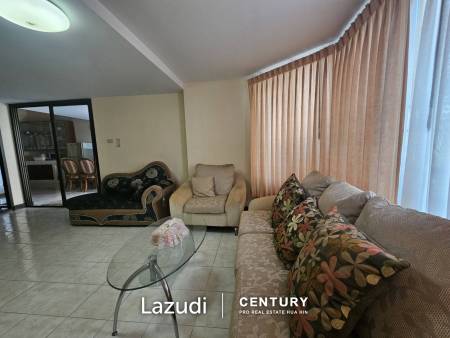 BAAN SUKSAMRAAN :  3 Storey townhouse near town and beach BAAN SUKSAMRAAN :  3 Storey townhouse near town and beach