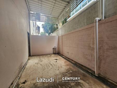 BAAN SUKSAMRAAN :  3 Storey townhouse near town and beach BAAN SUKSAMRAAN :  3 Storey townhouse near town and beach