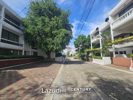 BAAN SUKSAMRAAN :  3 Storey townhouse near town and beach BAAN SUKSAMRAAN :  3 Storey townhouse near town and beach