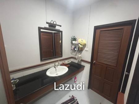 ขายบ้านพร้อมที่ดิน 2 ไร่ใกล้มหาวิทยาลัยและสนามบินในต.บ้านดู่