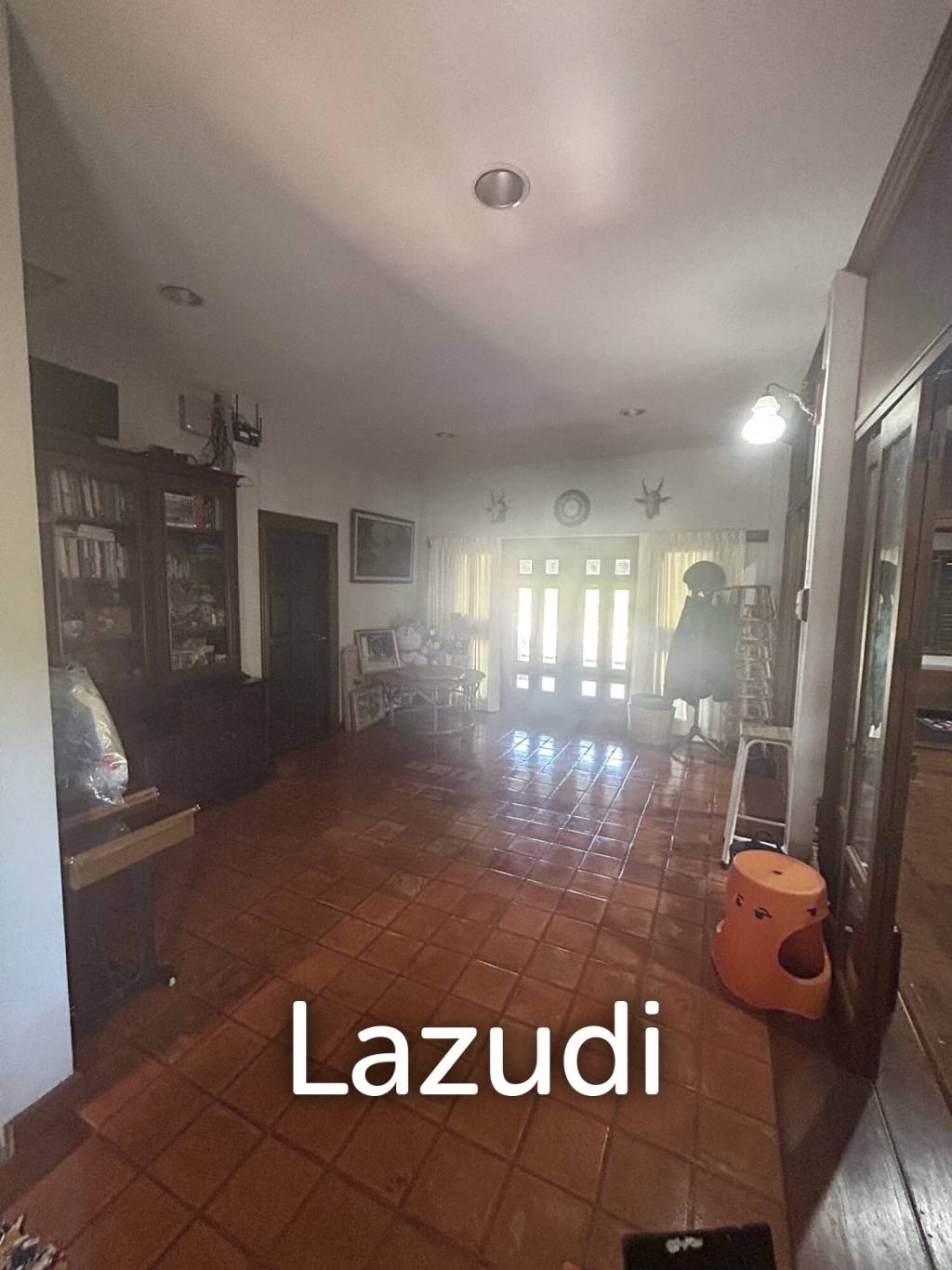 ขายบ้านพร้อมที่ดิน 2 ไร่ใกล้มหาวิทยาลัยและสนามบินในต.บ้านดู่