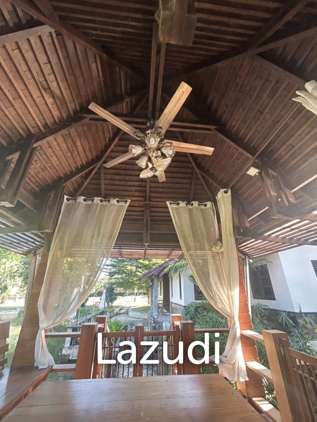 ขายบ้านพร้อมที่ดิน 2 ไร่ใกล้มหาวิทยาลัยและสนามบินในต.บ้านดู่