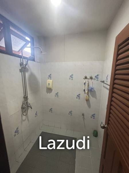 ขายบ้านพร้อมที่ดิน 2 ไร่ใกล้มหาวิทยาลัยและสนามบินในต.บ้านดู่