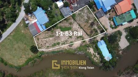 Gute Lage / Großes Grundstück / in Flussnähe