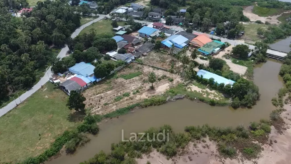 Prime Freehold Canal Front 1-1-63 Rai Land in Cha Am