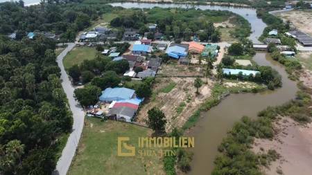 Gute Lage / Großes Grundstück / in Flussnähe