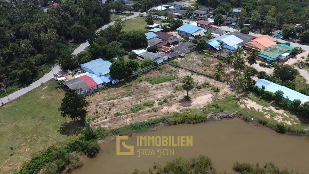 Gute Lage / Großes Grundstück / in Flussnähe