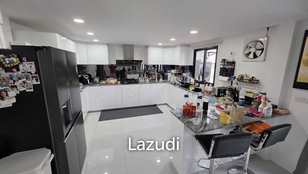 3 Bed 3 Bath 42 SQ.W. 168 SQ.M Townhouse For Sale in Pridi Banomyong 41