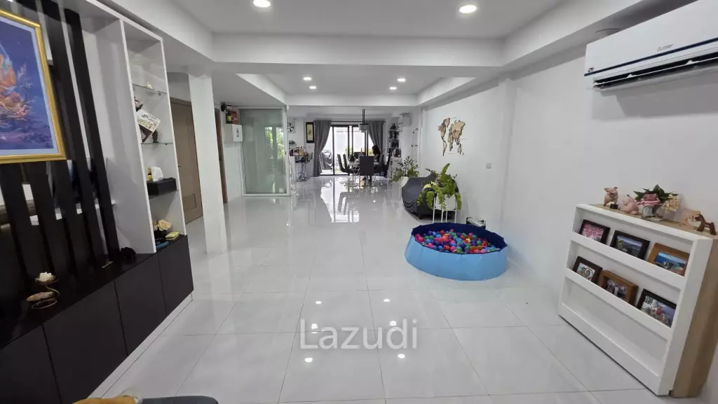 3 Bed 3 Bath 42 SQ.W. 168 SQ.M Townhouse For Sale in Pridi Banomyong 41