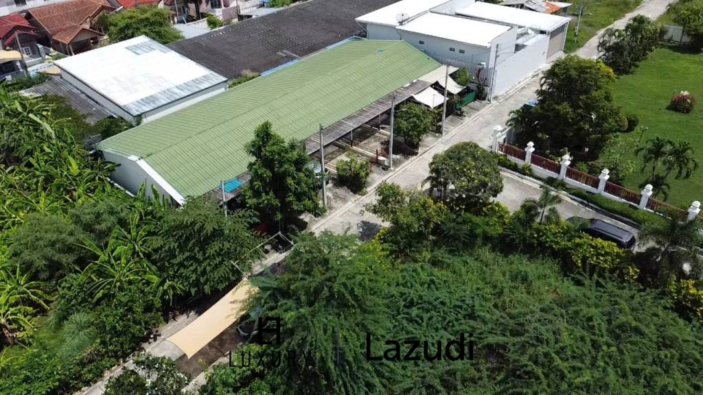 Prime Investment Opportunity: 8-Unit Townhouse Building Close to Cha-Am Hospital