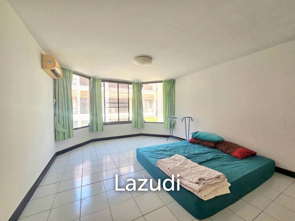 350 Kvm 8 Seng 4 Bad Rekkehus for Salg