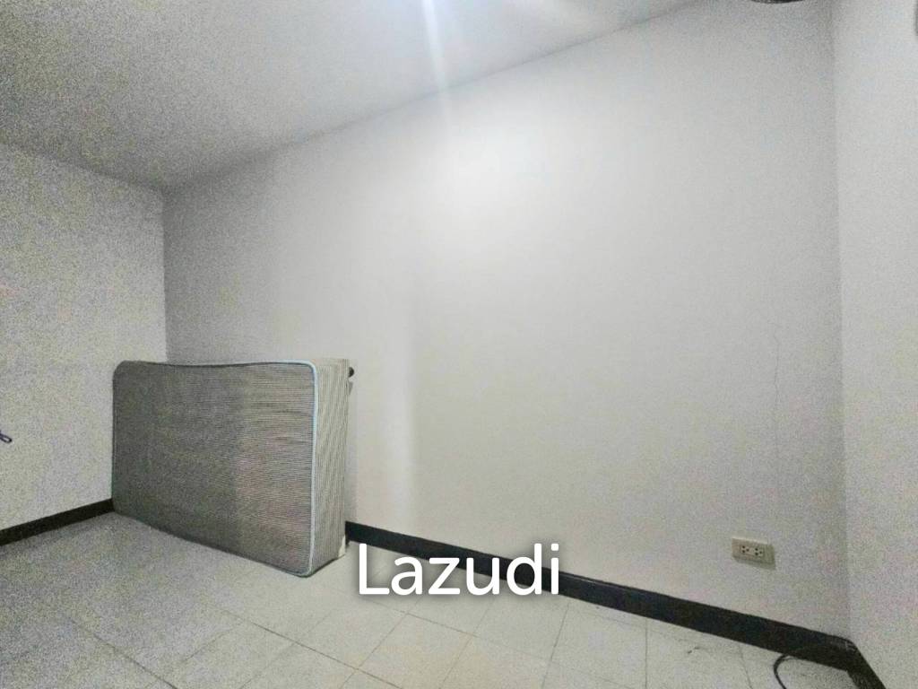 350 Kvm 8 Seng 4 Bad Rekkehus for Salg