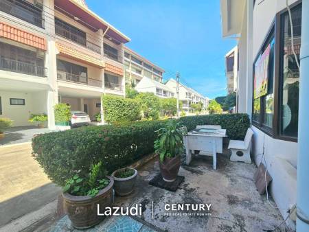 BAAN SUKSAMRAN : 3 Storey townhouse near town and Beach BAAN SUKSAMRAN : 3 Storey townhouse near town and Beach