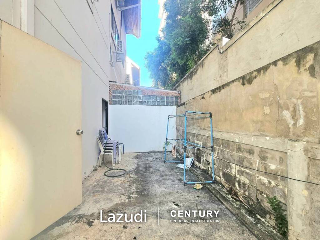 BAAN SUKSAMRAN : 3 Storey townhouse near town and Beach BAAN SUKSAMRAN : 3 Storey townhouse near town and Beach