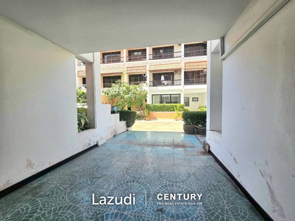 BAAN SUKSAMRAN : 3 Storey townhouse near town and Beach BAAN SUKSAMRAN : 3 Storey townhouse near town and Beach