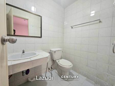BAAN SUKSAMRAN : 3 Storey townhouse near town and Beach BAAN SUKSAMRAN : 3 Storey townhouse near town and Beach
