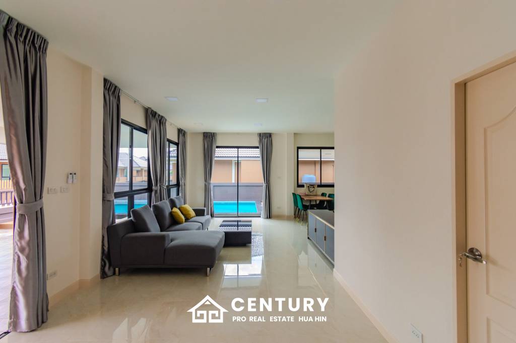 320 ตร.ม 3 เตียง 4 อาบน้ำ วิลล่า For ขาย