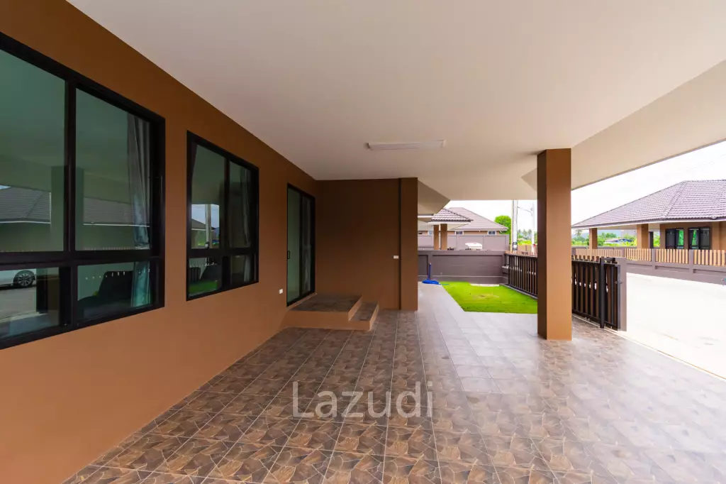 125 sqm pool villa in Pran Buri Baan Rak Phase 4