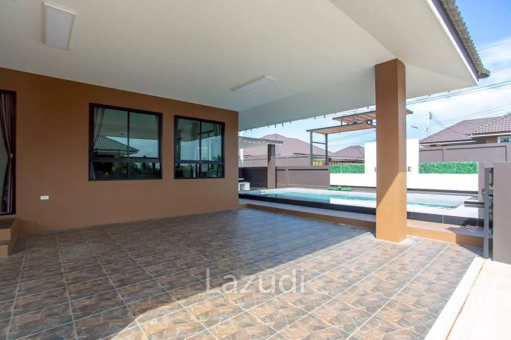 125 sqm pool villa in Pran Buri Baan Rak Phase 4