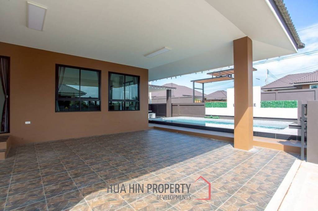 125 sqm pool villa in Pran Buri Baan Rak Phase 4