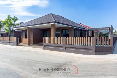 125 sqm pool villa in Pran Buri Baan Rak Phase 4