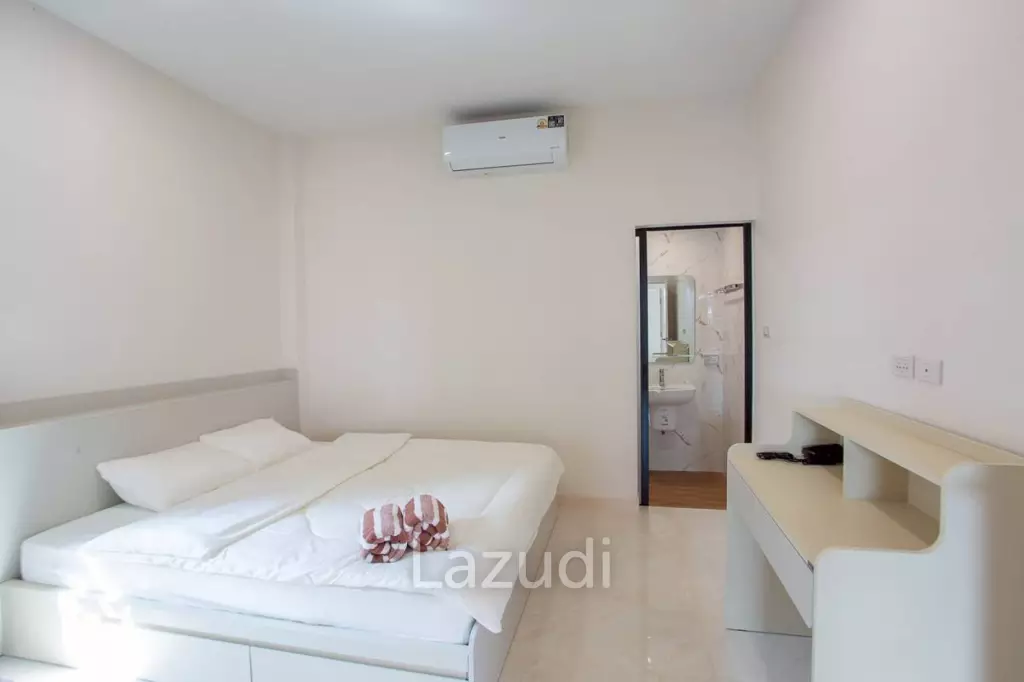 125 sqm pool villa in Pran Buri Baan Rak Phase 4