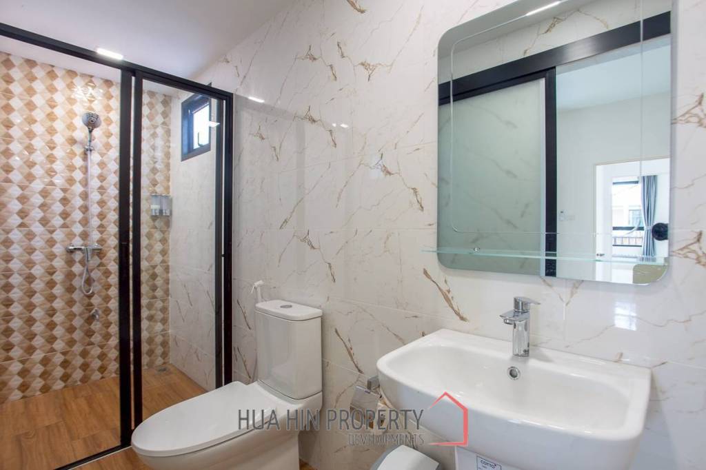 125 sqm pool villa in Pran Buri Baan Rak Phase 4