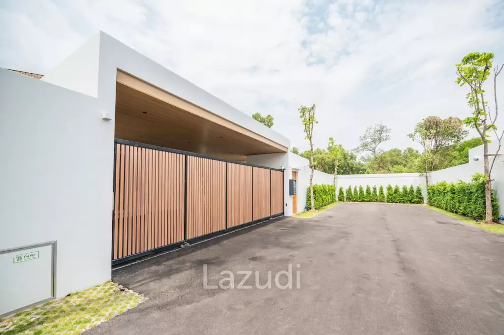 Brand New 5-Bedroom Pool Villa for Rent in Chalong