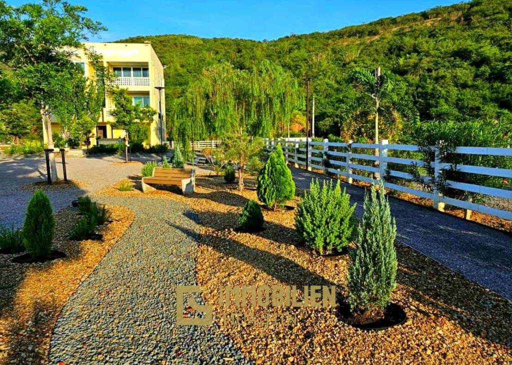 Modernes Design • Meer- und Bergblick • Premium-Ausstattung