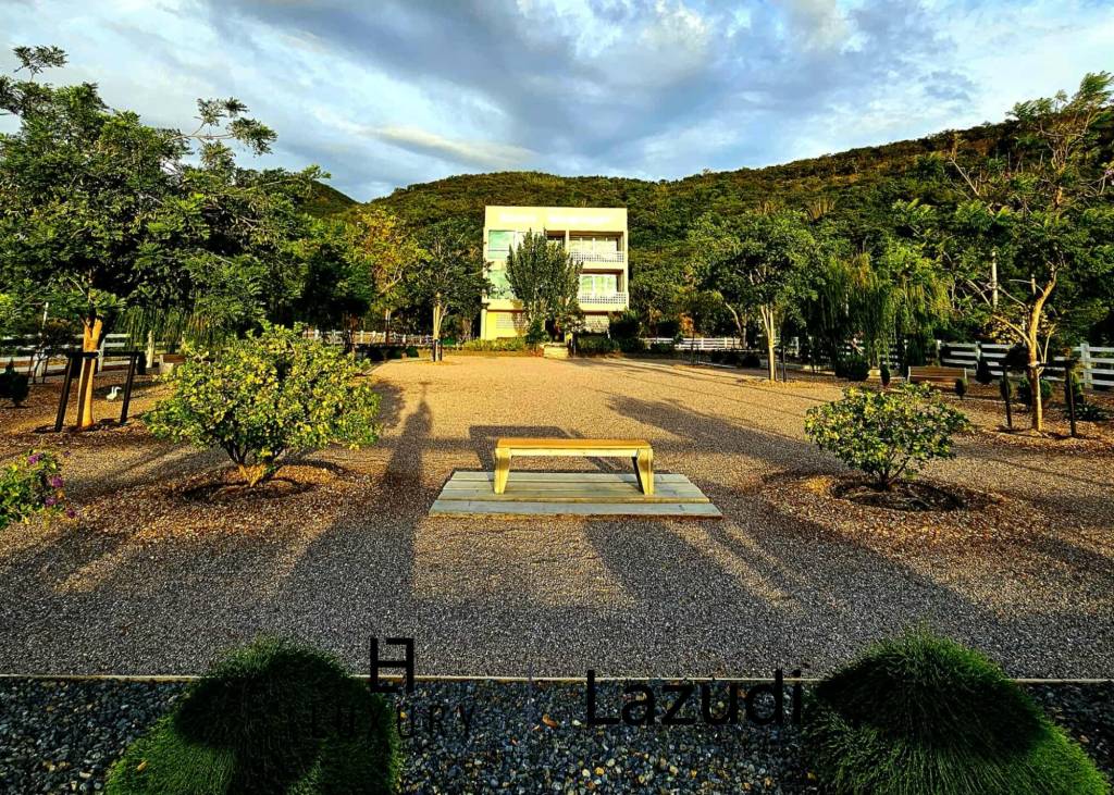 วิลล่าทันสมัยพร้อมสวนสวยที่อ่าวน้อย ประจวบคีรีขันธ์