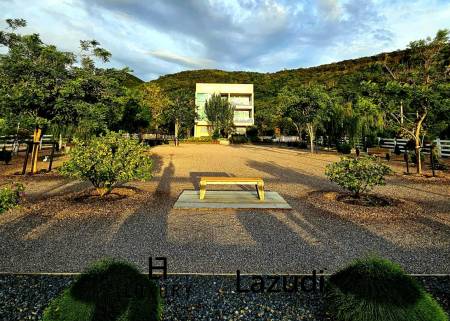 วิลล่าทันสมัยพร้อมสวนสวยที่อ่าวน้อย ประจวบคีรีขันธ์