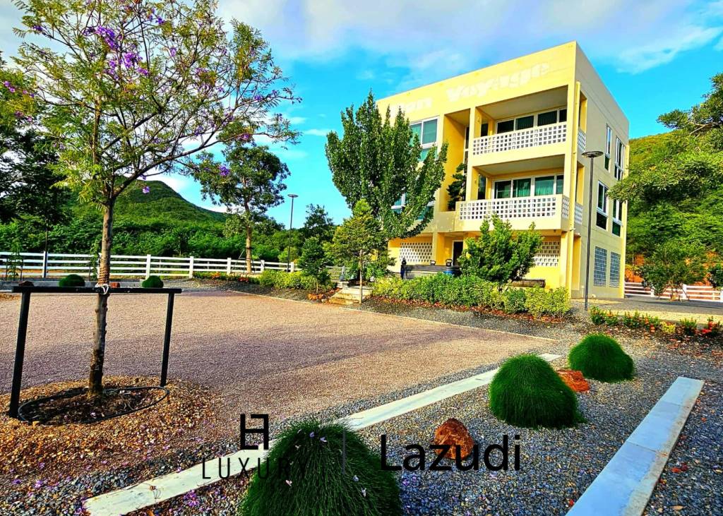 วิลล่าทันสมัยพร้อมสวนสวยที่อ่าวน้อย ประจวบคีรีขันธ์