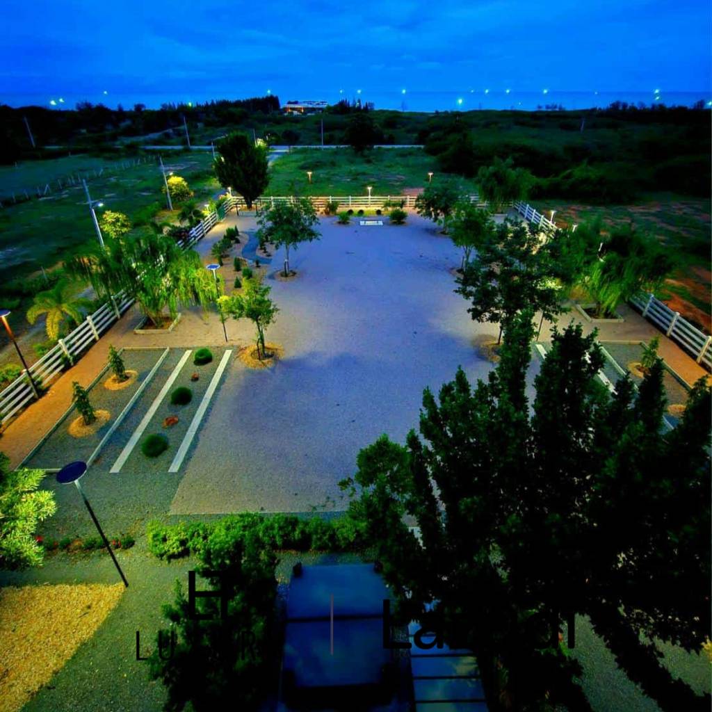 วิลล่าทันสมัยพร้อมสวนสวยที่อ่าวน้อย ประจวบคีรีขันธ์