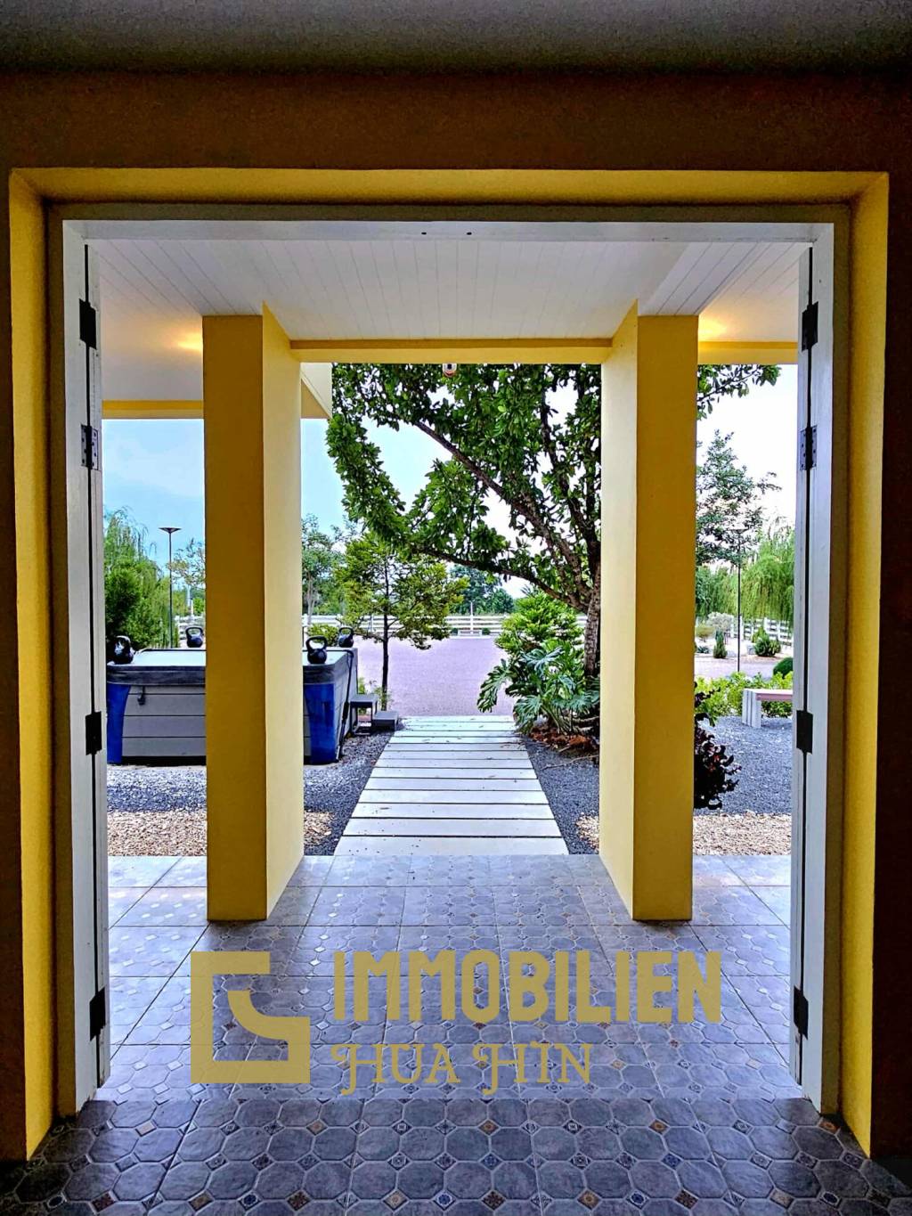 Modernes Design • Meer- und Bergblick • Premium-Ausstattung