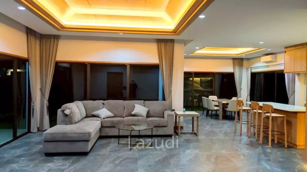 3 Bedroom 3 Bathroom 306 SQ.M. Baan Pattaya 6
