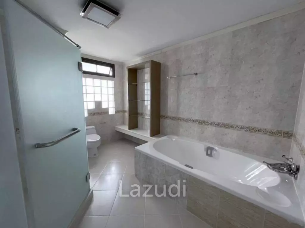 4 Bed 4 Bath 450 SQ.M Oriental Towers